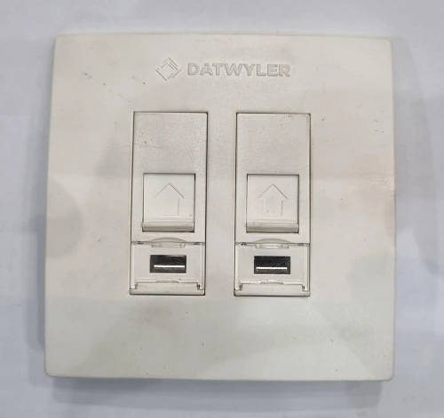 لوحة وجه مسطحة داتويلر RJ-45 منفذين، فارغة، لون أبيض